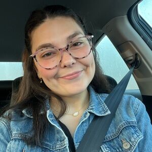 Meet your Posher, Haley